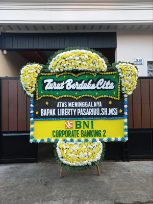 Papan Bunga Duka di Dampit